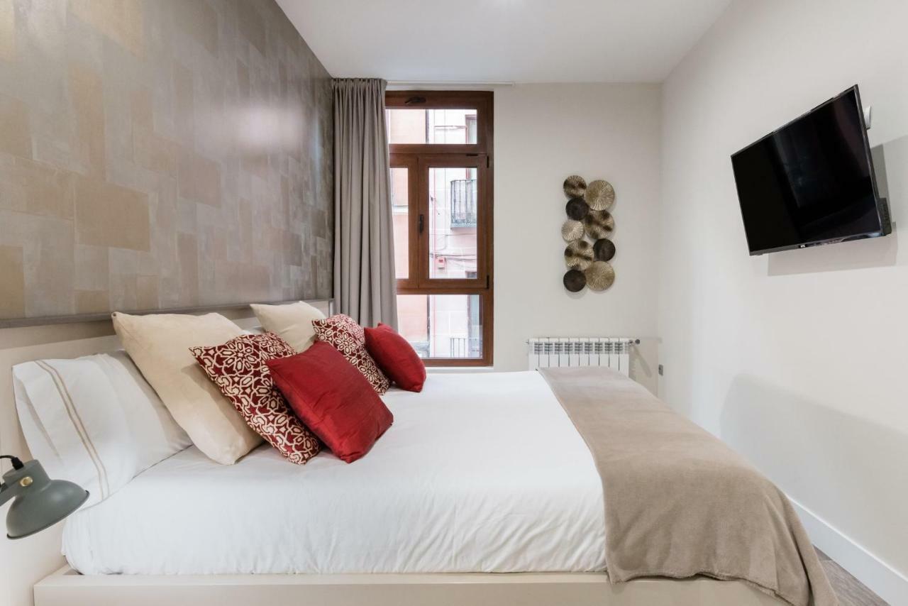 Apartamentos Cava Baja Madrid Dış mekan fotoğraf